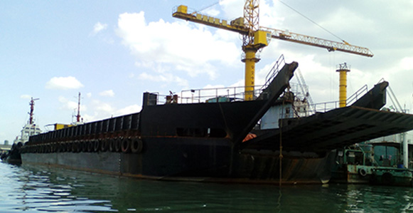 BARGE CORVUS 
 GRT - 988.84 T
 NRT - 375.80 T 
 Breadth - 17.10 m
 Depth - 3.60 m 
 Length - 64.00 m
 DWT - 2500 DWT